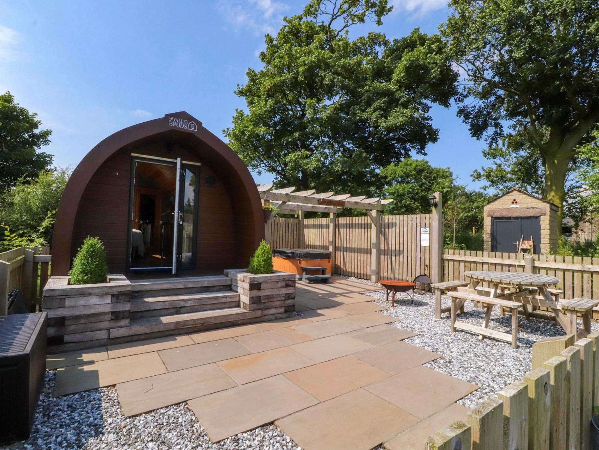 Lapwing Lodge Lancaster Exterior photo